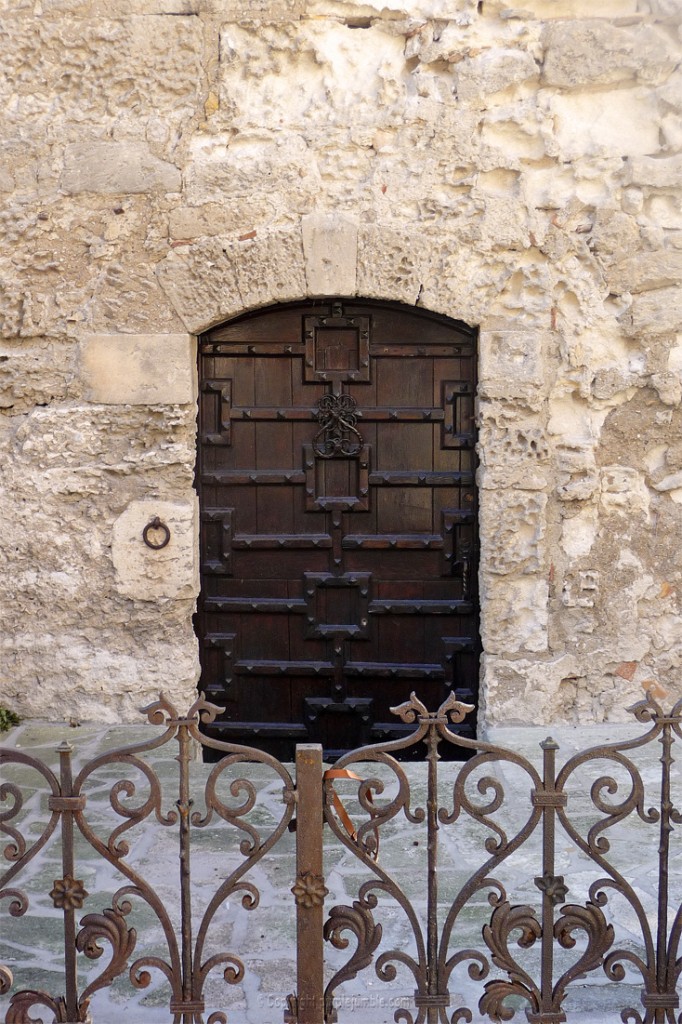 baux de provence porte