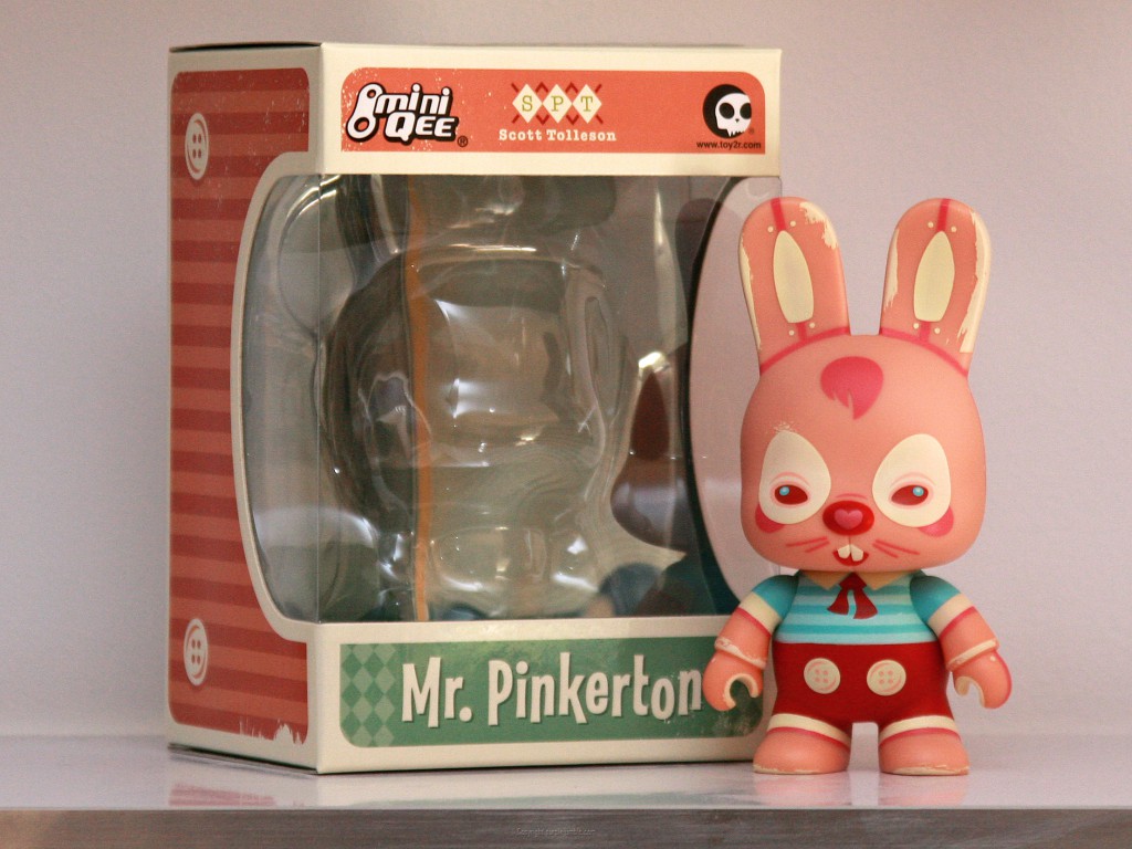 art toy mini qee mr pinkerton