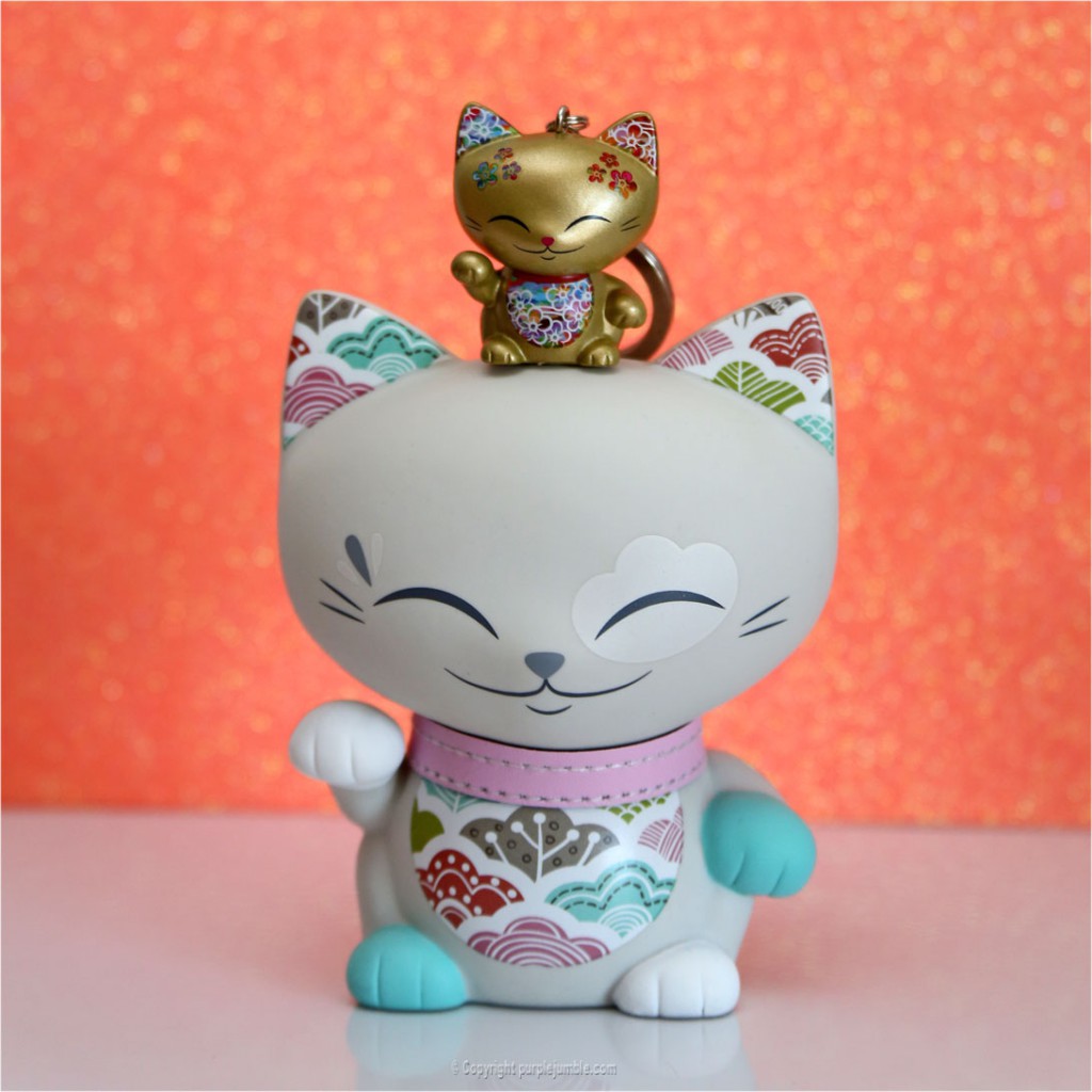 Mani the lucky cat figurines