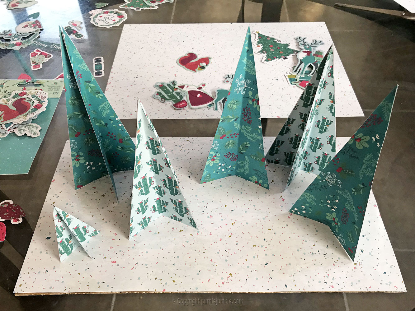 diy décor Noël papier arbres